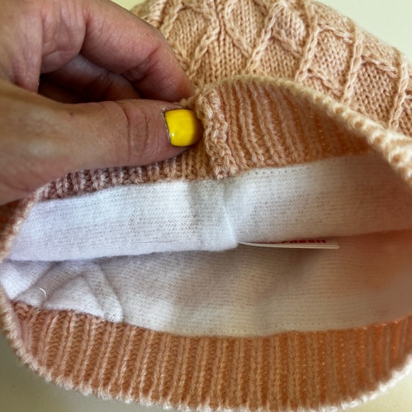 Joe Fresh NWOT 12-24 month spring hat and mitten set - Picture 4 of 4